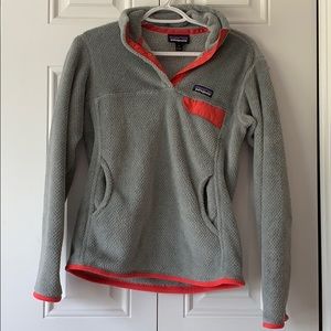 Grey Patagonia fleece with pink lining